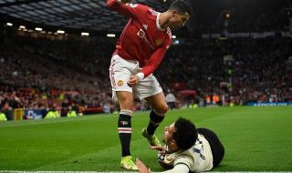 c罗拿过英超金靴吗