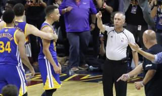 fiba排位赛规则 fiba争球规则